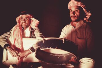 arabskí muži na púšti